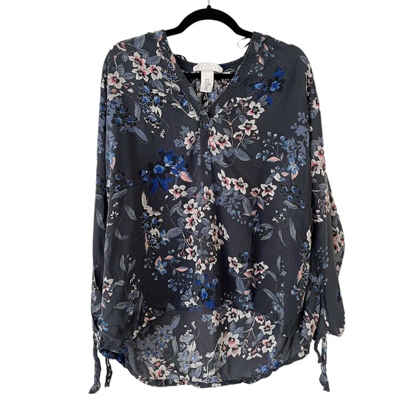 H&M Tops - H&M Blue Floral Long Sleeve Popover High Low Blouse Women’s Size 12